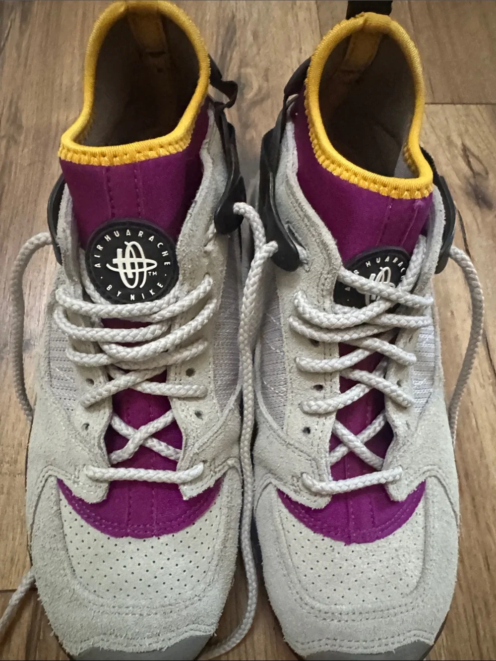 Nike AirRevaderchi Beige and Purple Athletic Shoes big kids size 4.5